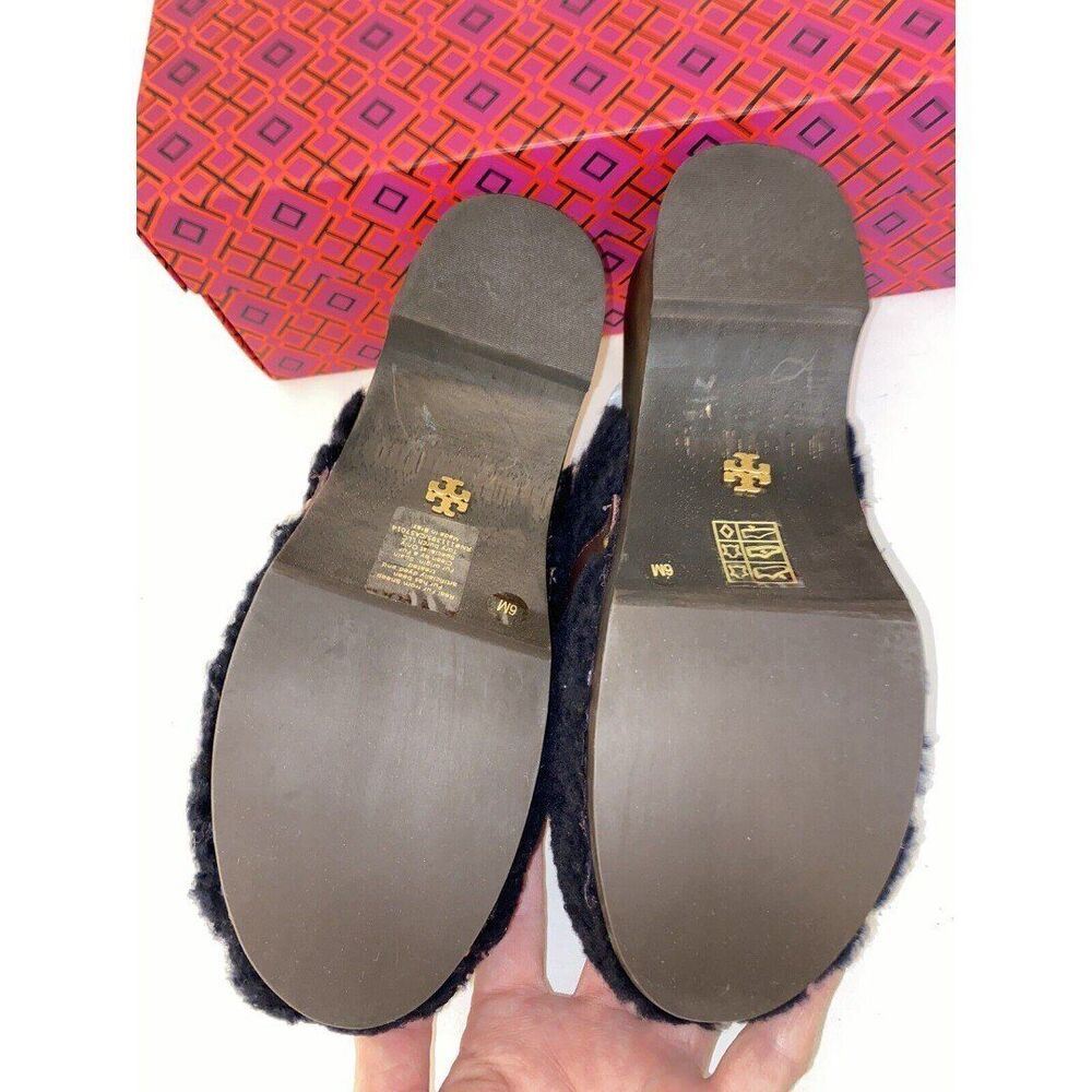 Tory Burch Jessa Shearling Clog Navy With Gold Logo Plum Leather Trim Size 6 - Picture 4 of 7